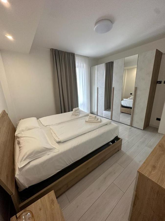 Cavour Apartment Center バルドリーノ エクステリア 写真